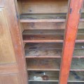 Armoire antique décorée de 12 caissons, clous forgés, base restaurée dans le passé - 10