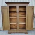 Armoire antique en pin, couleur d'origine et clous carrés  - 2