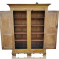 Armoire en pin décorée de 8 caissons  - 3