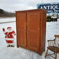 Armoire Québécoise, 6 caissons, coupée dans le passé - 1