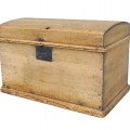 Little dome top box, forged nails  - 1