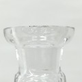 Carafes en verre taillé, carafe du centre ébréchée - 4