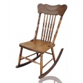 Chaise berçante avec motifs pressés ''pressback'' - 1