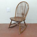 Vintage Windsor rocker, solid wood, warm patina - 4