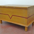 Antique v blanket chest, v box  - 7