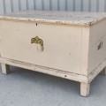 Coffre à couverture en pin, clous carrés, belles couleurs en sous-couche  - 10