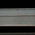 Coffre antique ceinturé d'une moulure, clous carrés, vieux gris sur rouge d'origine  - 2