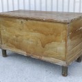 Antique blanket pine box, square nails assembly  - 8