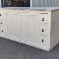 Comptoir antique en pin, parfait comme îlot de cuisine  - 11