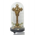 Gilded crucifix under glass dome, antique devotional piece - 1