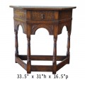 Carved oak corner console. - 1
