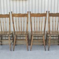 Ensemble de 4 chaises à dossiers pressés ''press-back'' - 4