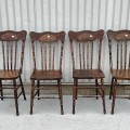 Ensemble de 4 chaises à dossiers pressés ''press-back'' 2 Vendu - 5