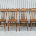 Ensemble de 4 chaises à dossiers pressés ''press-back'' - 5