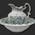 Set of porcelain bowl and pitcher  - 1