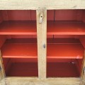 18th century Quebec 4 raised panels pine buffet, Wooden pegs assembly - 14
