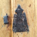 18th century Quebec 4 raised panels pine buffet, Wooden pegs assembly - 8