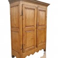 Stellar mid 18th century Louis XIII armoire, 8 raised panels, nice skirt - 7