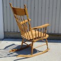 Fautauilt berçant, chaise berçante avec dossier pressé ''press-back'' - 3