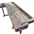 Large antique woodworker’s bench, aged and authentic - 4