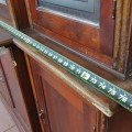 Grande armoire bibliothèque vitrée, corniche légèrement abîmée (voir autres photos) - 5