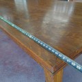 Grande table antique en chêne maillé, 7 pieds de long  - 3