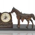 Horloge décorative avec cheval  - 1