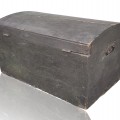 Antique dome top chest, original color and square nails assembly - 6