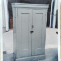 Jolie armoire antique en pin, portes à panneaux creux, recolorée dans le passé - 8