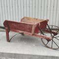 Nice vintage red wheelbarrow - 4