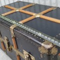 Very clean antique trunk  - 3