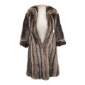 Jolie manteau de fourrure pour femme  - 1