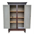 Jolie petite armoire antique en pin, style Gothique  - 4