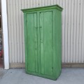 Jolie petite armoire naïve assemblée à clous carrés, telle que trouvée  - 7