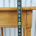 Little bed side turned legs table  - 4