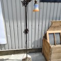 Antique cast iron floor lamp. Unique lampshade. - 3