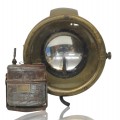 Lampe projecteur en laiton avec réservoir au kerosène, objet de collection maritime  - 1