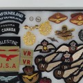 Lot de badges militaires, militaria, rares petites boussoles - 2
