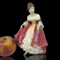 Porcelain Royal Doulton figurines, statues  - 6