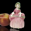Porcelain Royal Doulton figurines, statues  - 10