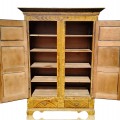 Magnifique armoire de style Adam, 12 caissons, pin et clous forgés  - 3