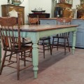 Magnifique table rustique avec pattes tournées, création à partir d'anciens matériaux  - 4