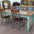 Magnifique table rustique avec pattes tournées, création à partir d'anciens matériaux  - 9