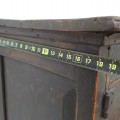 Meuble buffet antique en pin, couleur d'origine et clous forgés, bahut  - 7