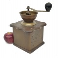Crosser coffee grinder in wood and brass - 2