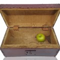 Petit coffret antique à couvercle bombé - 2