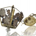 Petit luminaire décoré de feuilles et grappes de raisins, lustre, lampe, fixture   - 1