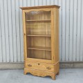 Petit vaisselier antique en chêne maiilé  - 7