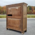Petite armoire assemblée à poteaux, chevilles de bois et clous forgés, 8 caissons creux   - 5