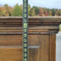 Petite armoire assemblée à poteaux, chevilles de bois et clous forgés, 8 caissons creux   - 6